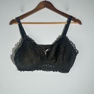 Green Lace Bralette with Wide Straps